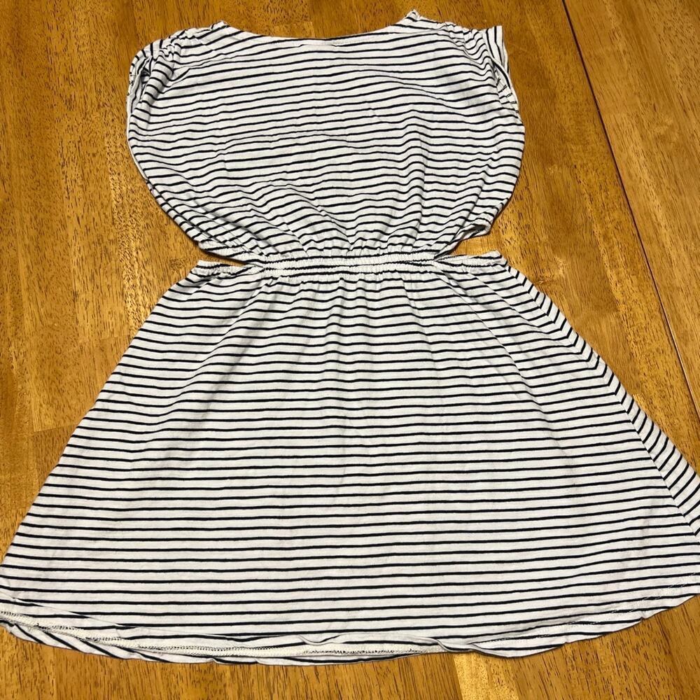 Zara girls dress size 10 Black and White Stripe Side Cut out Knit Stretch Casual